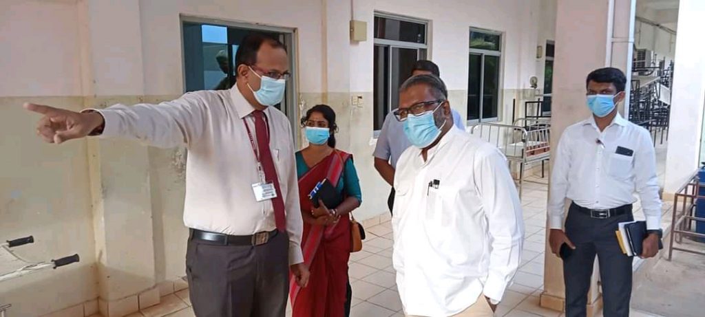 ஸ்மார்ட் வகுப்பறை கையளிப்பு