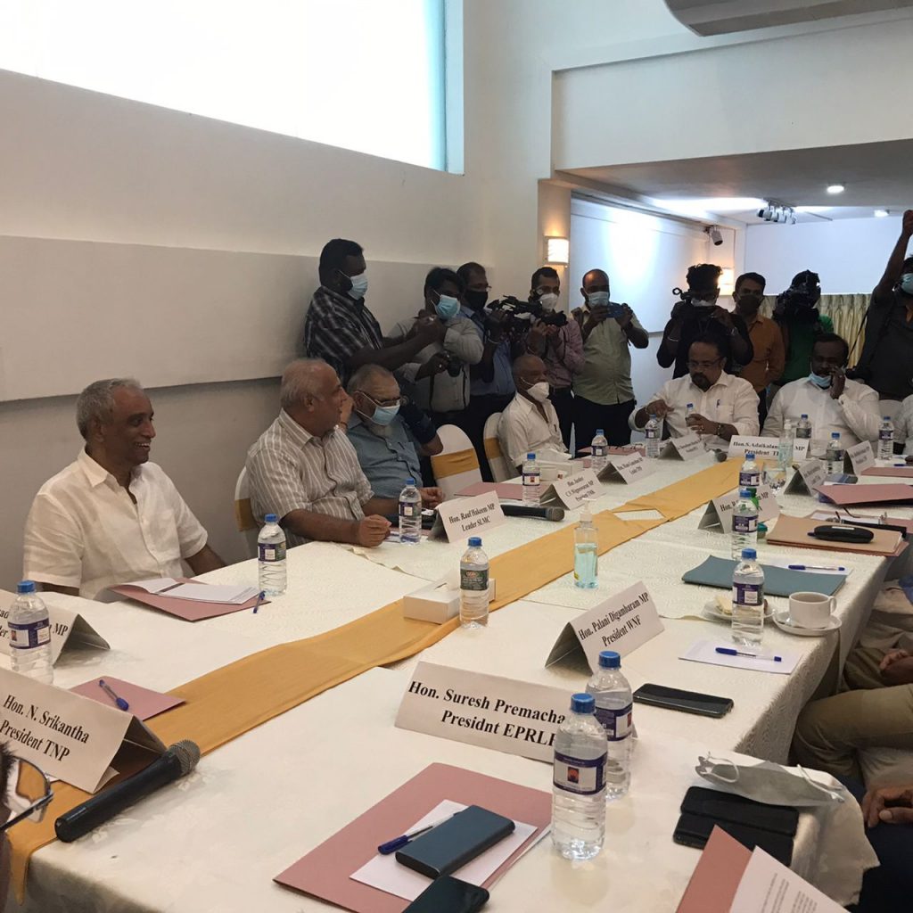 தமிழ் பிரதிநிதிகளின் கூட்டம் ஆரம்பம்