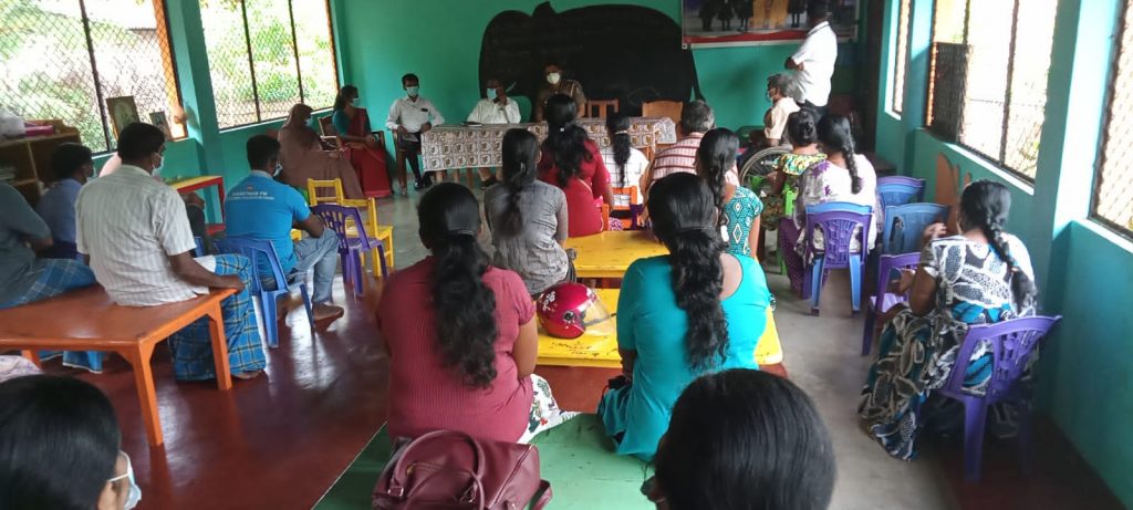 ஸ்மார்ட் வகுப்பறை கையளிப்பு