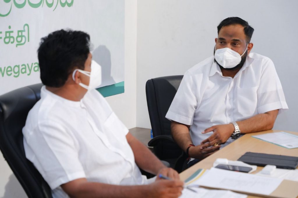 குத்துசண்டை வீராங்கனை எதிர்க்கட்சி தலைவர் சந்திப்பு