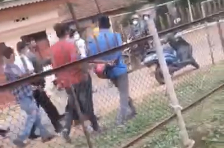 வவுனியாவில் திலீபன் MP இன் குழுவுக்கும், மற்றொரு குழுவுக்குமிடையில் மோதல்