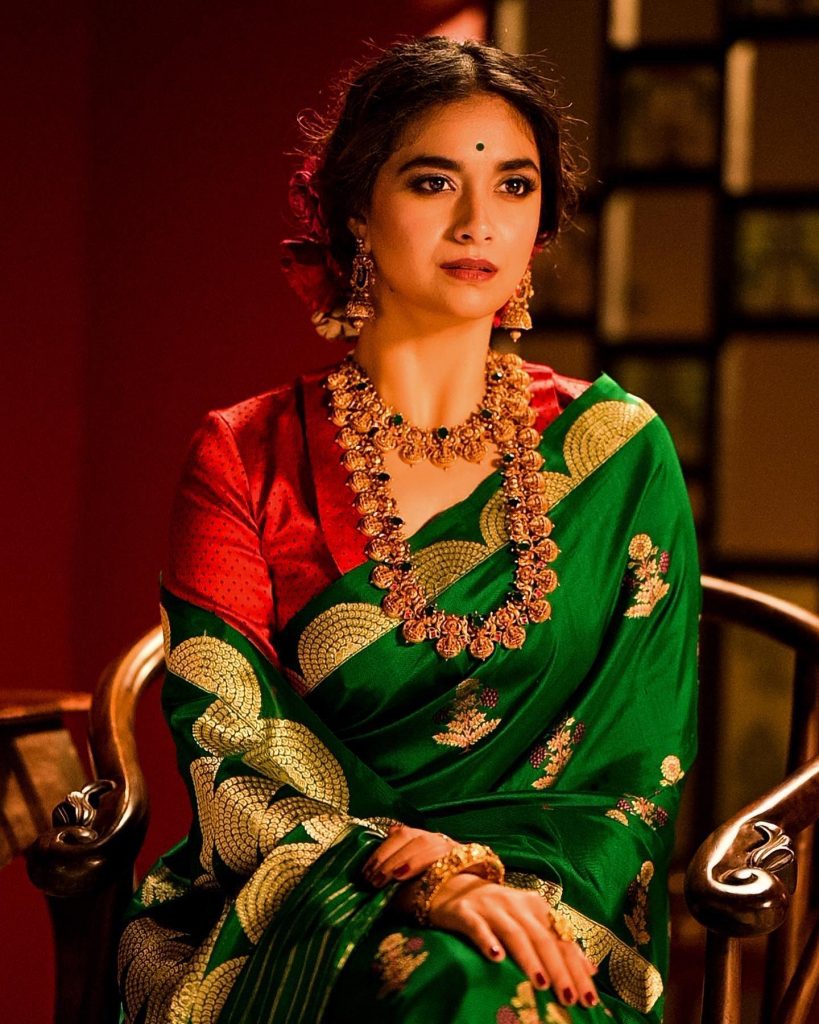 சேலையில் சோலையாக காட்சியளிக்கும் கீர்த்தி சுரேஷ்