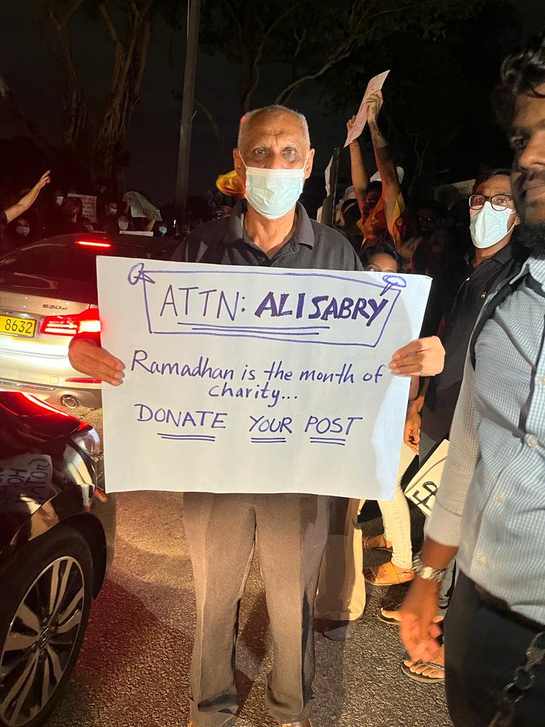 நிதியமைச்சர் 1 நாளில் பதவி விலகல்