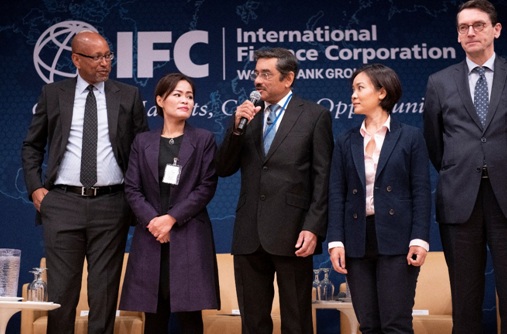 புதிய மத்திய வங்கி ஆளுநர் நாட்டை வந்தடைந்தார்