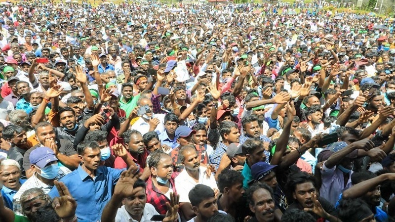 மக்கள் வெள்ளத்தில் தலவாக்கலை போராட்டம்