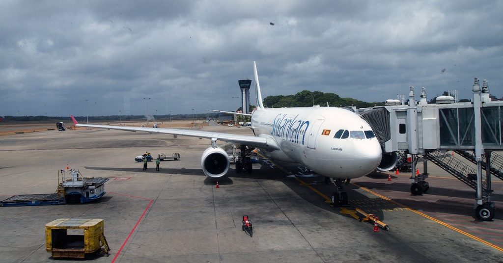 இலங்கை விமானங்கள் கேரளாவில் பெற்றோல் நிரப்புகின்றன