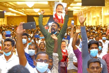 அலரி மாளிகைக்கு முன்னதாக போராட்டம்