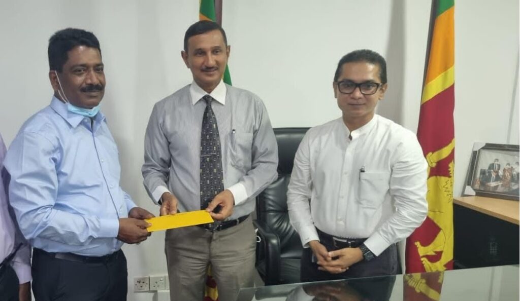 யாழ் வைத்தியசாலைக்கு மருத்துவ உதவிகள் வழங்கப்பட்டன.