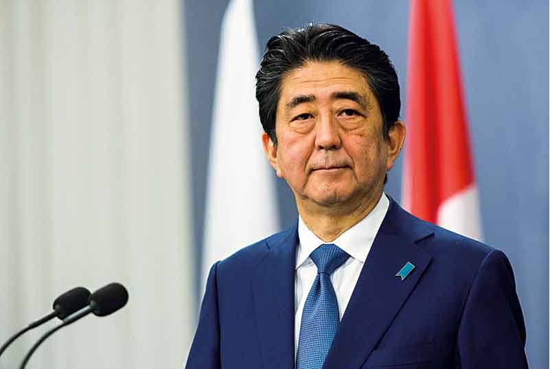 ஜப்பான் முன்னாள் பிரதமர் சுட்டுக் கொலை