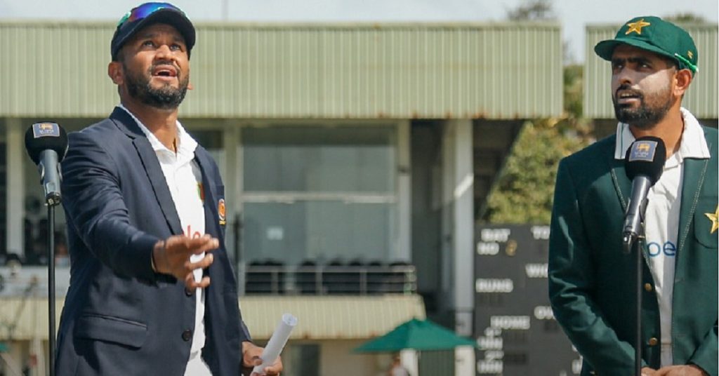 இலங்கையின் துடுப்பாட்டம் நிறைவு