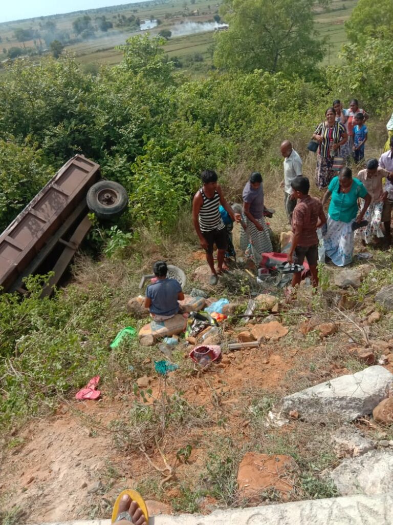 திருகோணமலை விபத்தில் மூவர் பலி