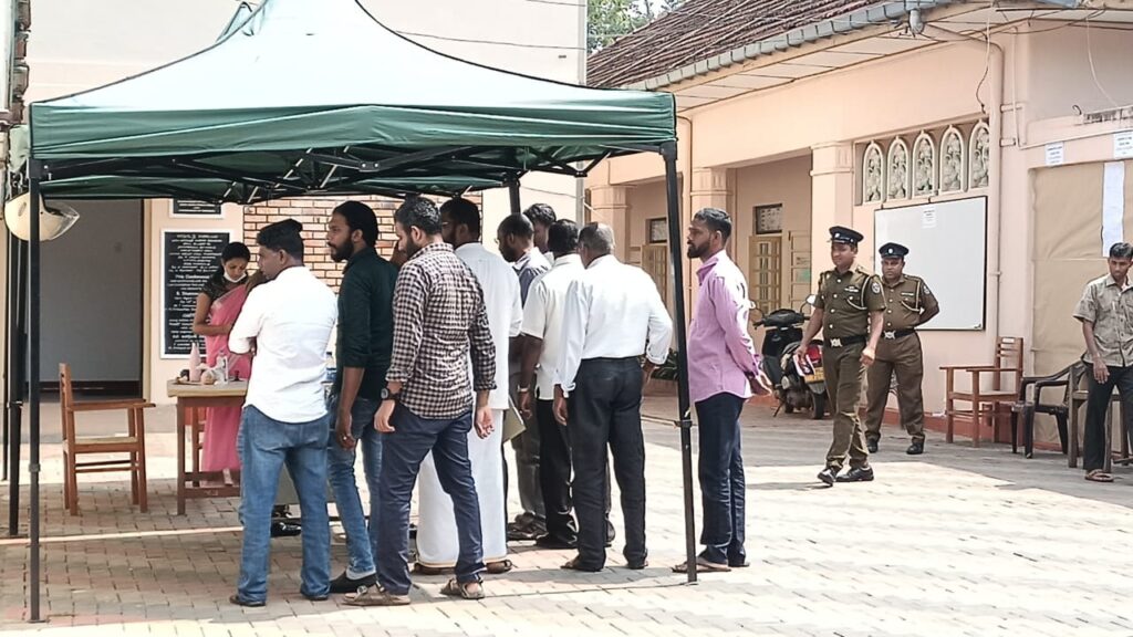 தமிழர் விடுதலை கூட்டணி வேட்பு மனு தாக்கல் செய்தது!