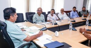 கடன் மறுசீரமைப்பு என்ற போர்வையில் அரசாங்கம் மக்களை மீண்டும் முட்டாளாகுக்கின்றது!