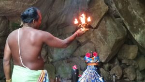 ஆதிலிங்கேஸ்வரர் ஆலயத்திற்கு பொதுமக்கள் சுதந்திரமாக வந்துசெல்ல வேண்டும்- சுமந்திரன் எம்.பி