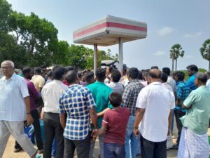 'அடம்பன் கொடியும் திரண்டால் மிடுக்கு' - தமிழ் தலைமைகளுக்கு அமைச்சர் டக்ளஸ் ஆலோசனை!