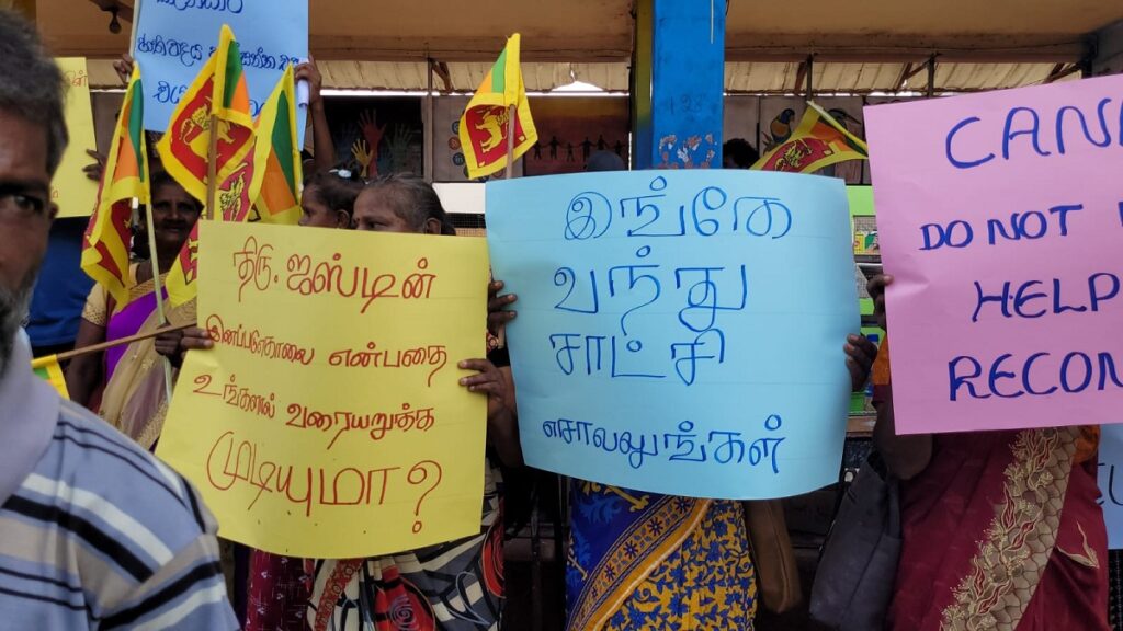 வவுனியாவில் கனடா பிரதமருக்கு எதிராக போராட்டம் : உருவ பொம்மைகள் எரிப்பு!