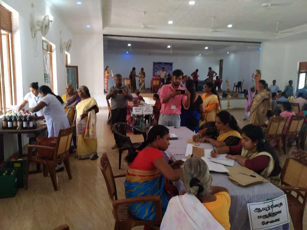 வெல்லாவெளி பிரதேசத்தில் சுகாதார மற்றும் சமூக சேவைகளை ஒன்றிணைக்கும் நடமாடும் சேவை!