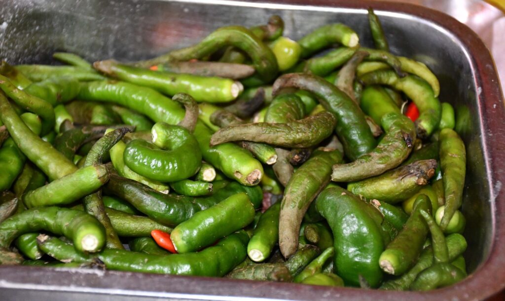 மட்டக்களப்பில் பல உணவகங்களுக்கு எதிராக சட்ட நடவடிக்கை!