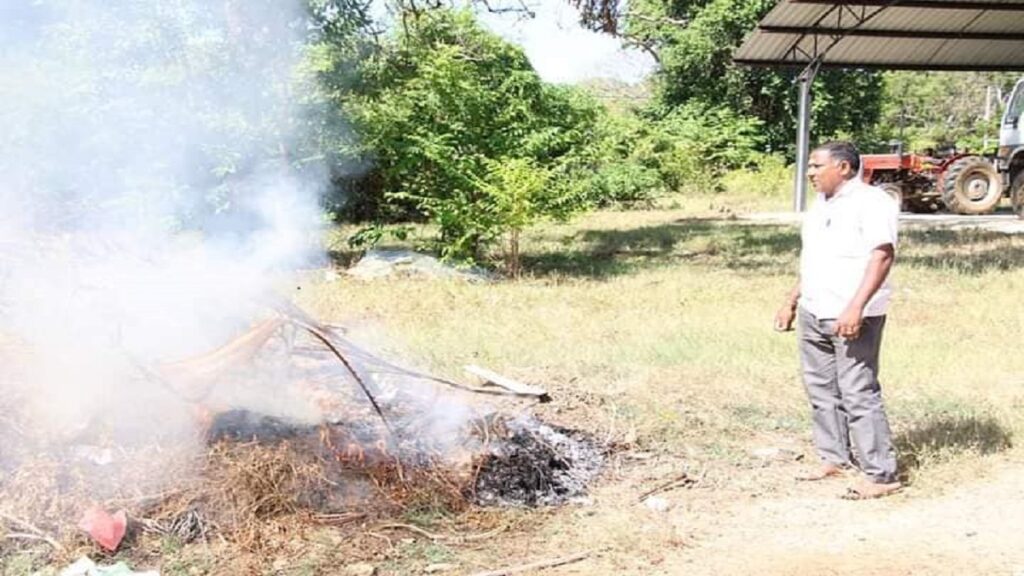 கிளிநொச்சியில் டெங்கு ஒழிப்பு வேலைத்திட்டத்தை முன்னிட்டு சிரமதானம்!