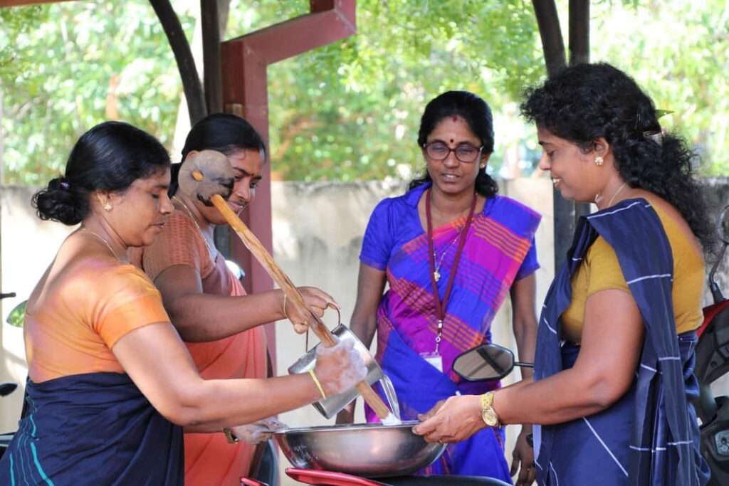 முல்லைத்தீவு மாவட்ட செயலகத்தில் இடம்பெற்ற ஆடிக்கூழ் நிகழ்வு!