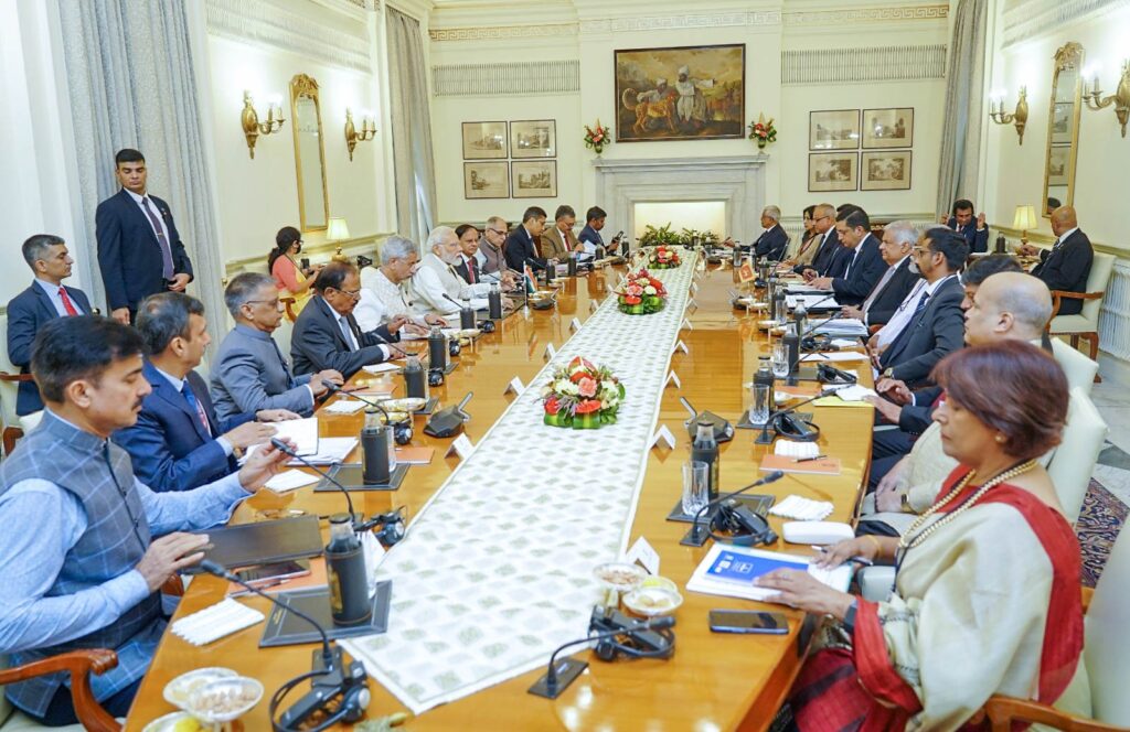 முக்கிய துறைகள் அனைத்திலும் இரு நாடுகளின் பங்களிபையும் உறுதி செய்தல் அவசியம்!