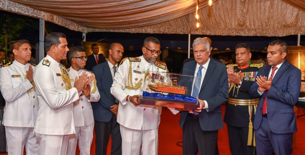 நாட்டின் தேசிய பாதுகாப்பு தொடர்பில் மீளாய்வொன்று மேற்கொள்ளப்படும் - ஜனாதிபதி!