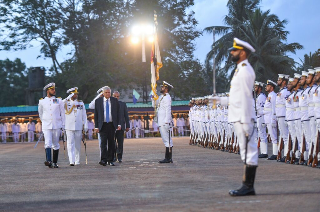நாட்டின் தேசிய பாதுகாப்பு தொடர்பில் மீளாய்வொன்று மேற்கொள்ளப்படும் - ஜனாதிபதி!