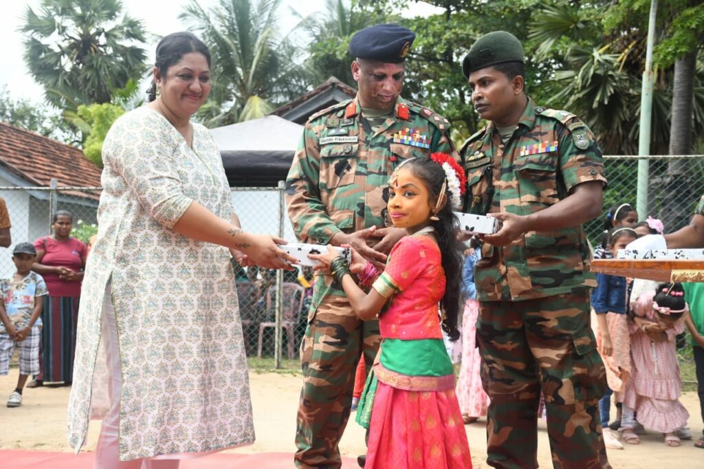 இராணுவ படைப்பிரிவின் ஏற்பாட்டில் மட்டக்களப்பில் சிறுவர் தின கொண்டாட்டம்!