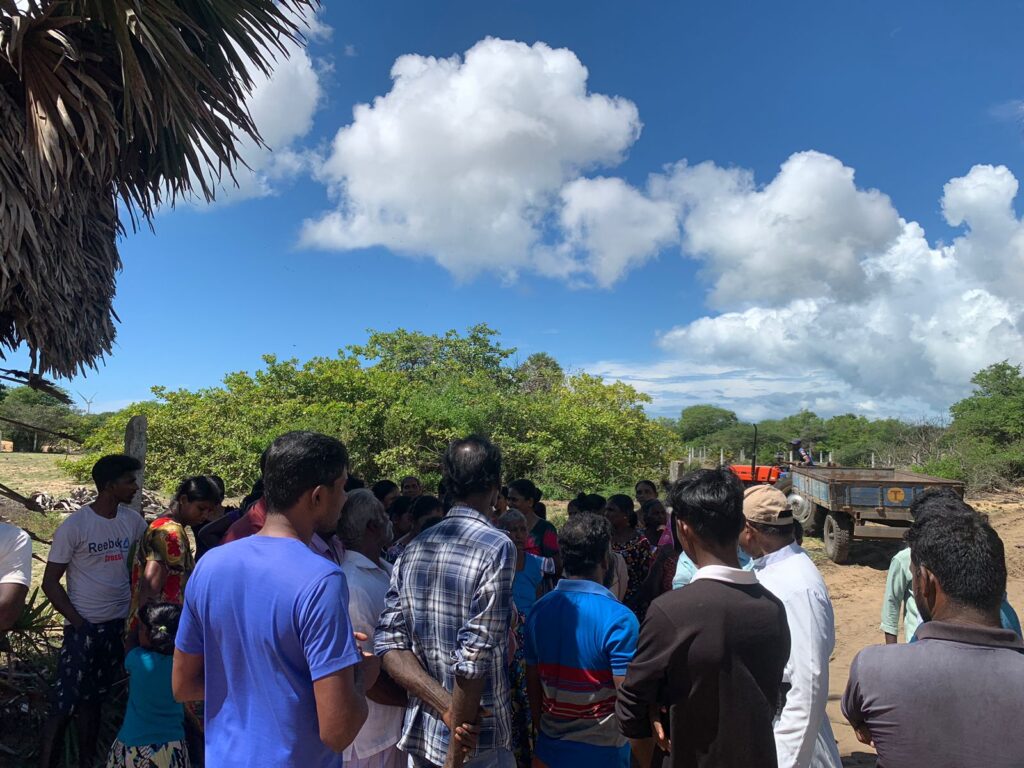 மன்னாரில் கனிய வள மணல் அகழ்வுக்கான ஆவணக் கையளிப்பு நடவடிக்கை முறியடிப்பு!