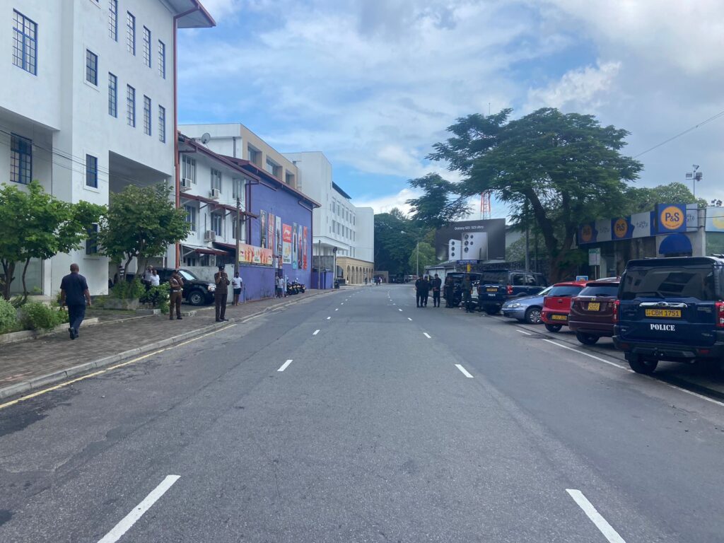 ஸ்ரீலங்கா கிரிக்கெட் வீதி திறக்கப்பட்து