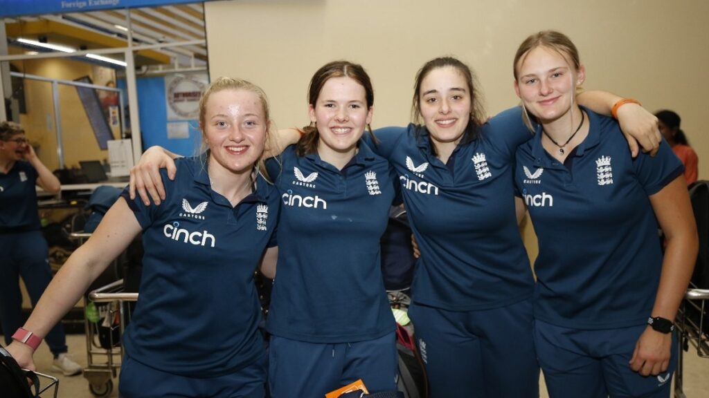 அவுஸ்ரேலியா, இங்கிலாந்து அணிகள் இலங்கையில்...