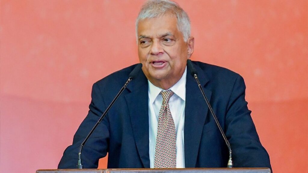 கிளிநொச்சியில் 1700 காணி உறுதிகள் வழங்கிவைப்பு 