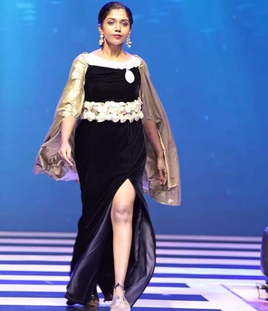 FASHION SHOW வில் கலந்துகொண்டு அசத்திய ரித்விகா