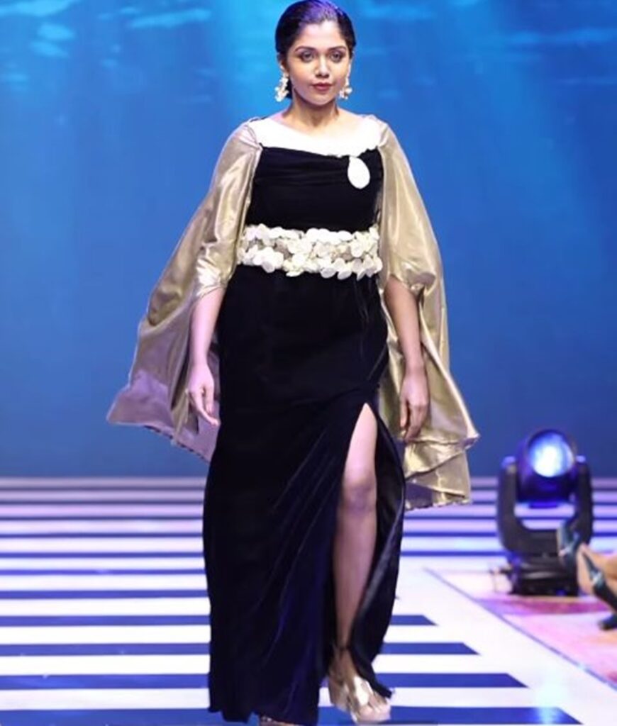 FASHION SHOW வில் கலந்துகொண்டு அசத்திய ரித்விகா