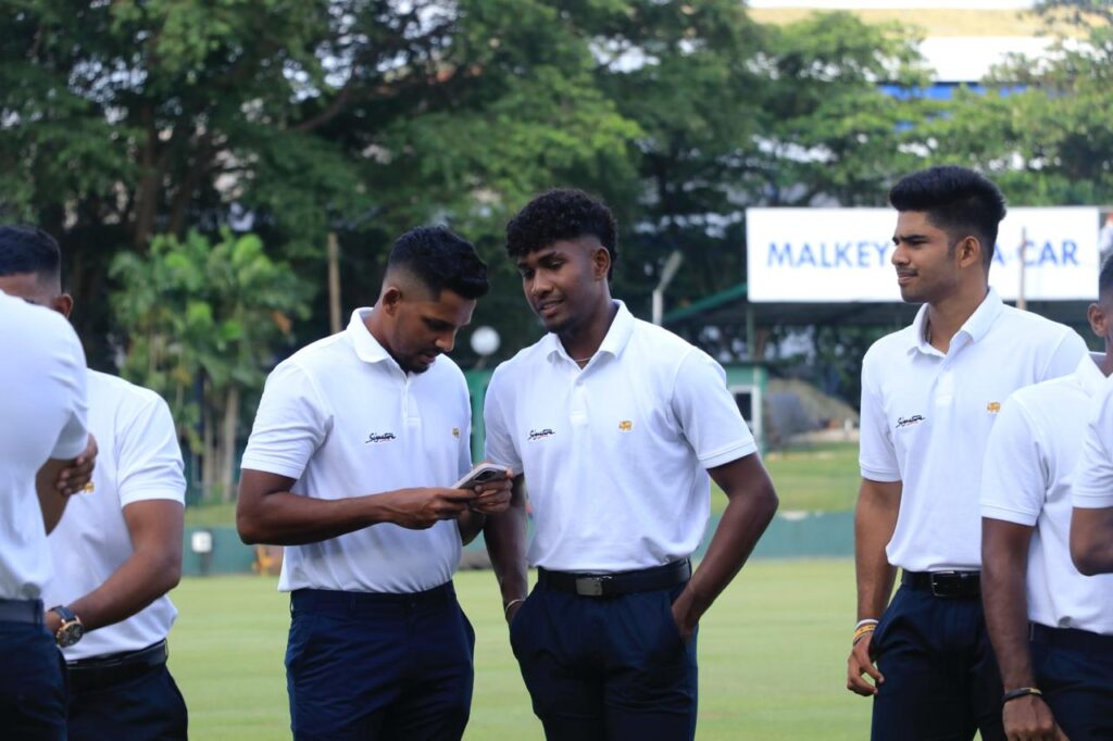 தென்னாப்பிரிக்கா நோக்கிப் புறப்பட்ட இலங்கை 'A' அணி