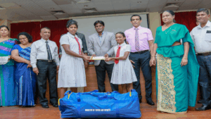 தென் மாகாணத்தில் உள்ள பாடசாலைகளுக்கு கிரிக்கெட் உபகரணங்கள் வழங்கி வைப்பு!