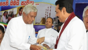 2009 இல் மன்னிப்பில் விடுதலையான முன்னாள் அமைச்சரின் மனைவி