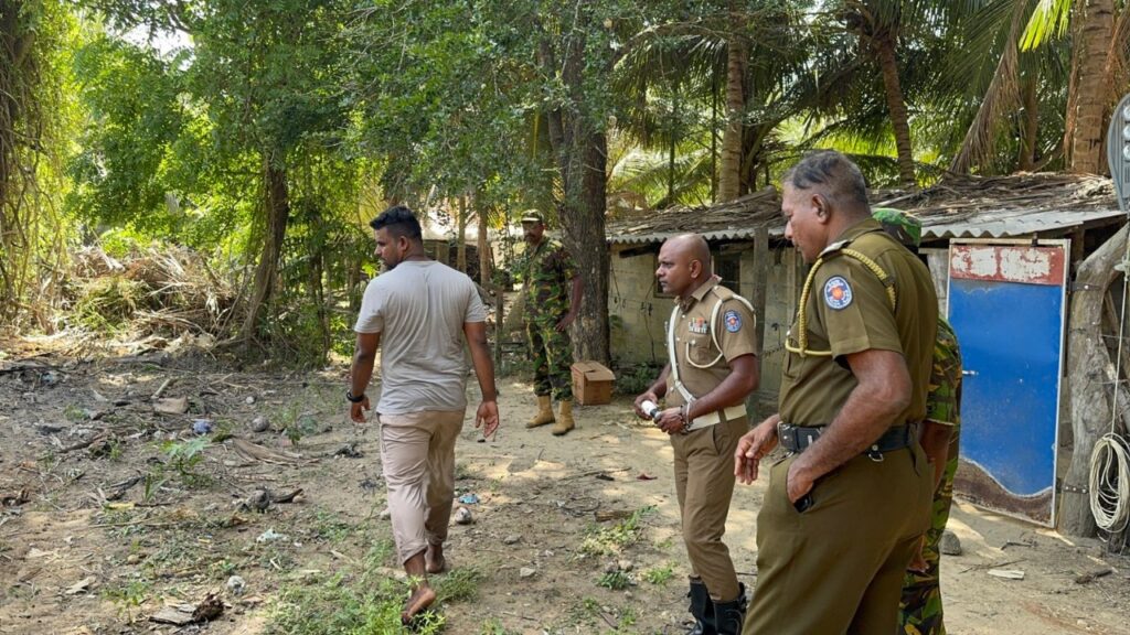 புலிகளின் பதுங்கு குழியைத் தோண்டும் நடவடிக்கை ஆரம்பம்