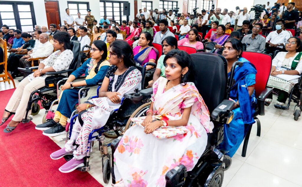 "எந்தவொரு பிரஜையையும் கைவிடாது அனைவருக்கும் சம உரிமைகளையும் சம வாய்ப்புகளையும் உறுதி செய்வதே எமது அரசாங்கத்தின் முதன்மையான கொள்கையாகும்" பிரதமர்
